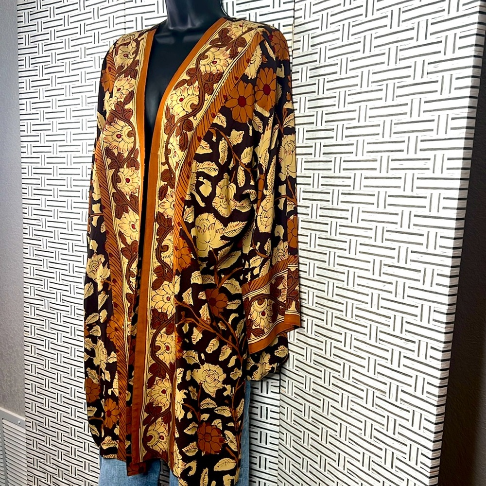 Soft Surroundings, boho women’s blousy kimono style shrug. - Picture 4 of 14